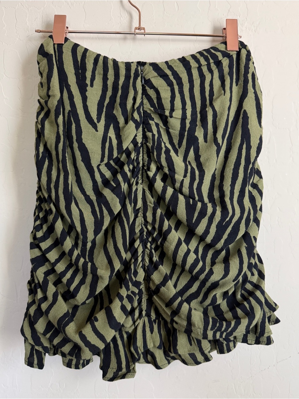 Zara Zebra Print Ruffle Ruched Mini Skirt Chartreuse Olive Green Large - Picture 3 of 5